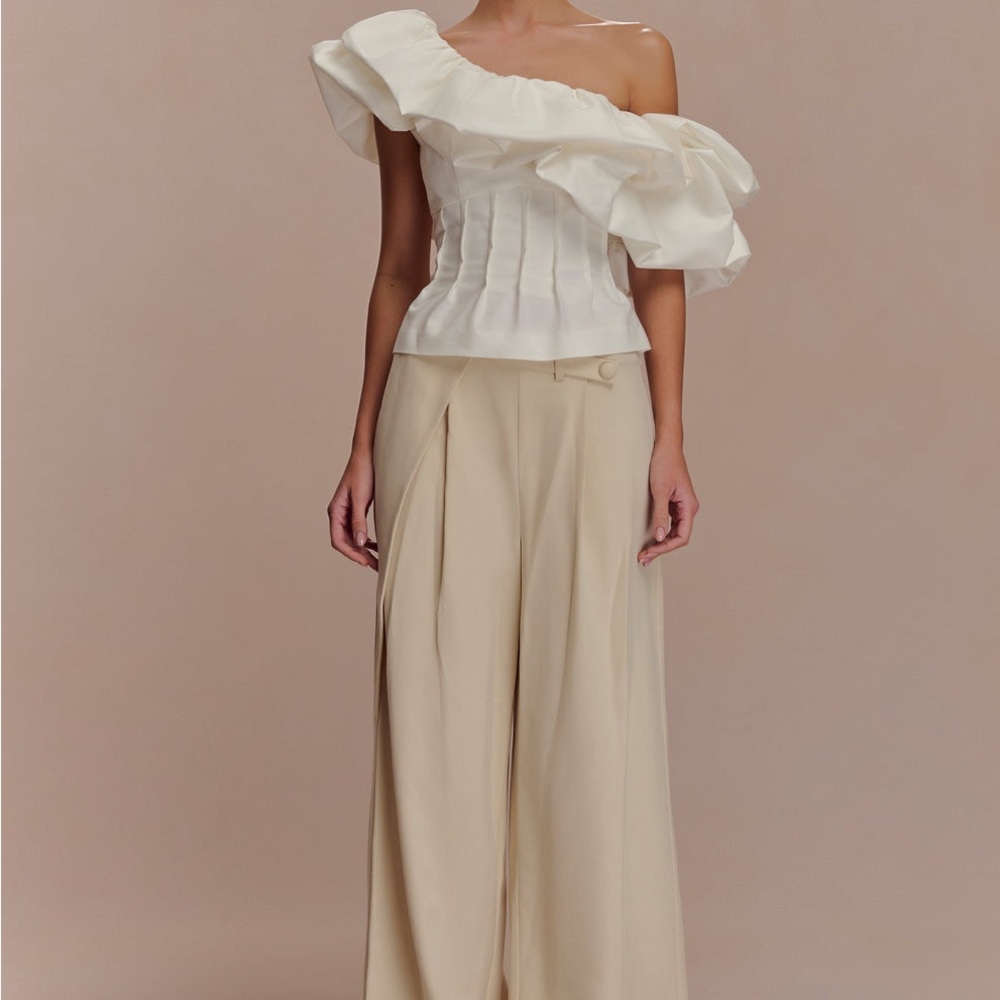 The Debbie  Off-Shoulder Women's Top - Picture 5 of 7